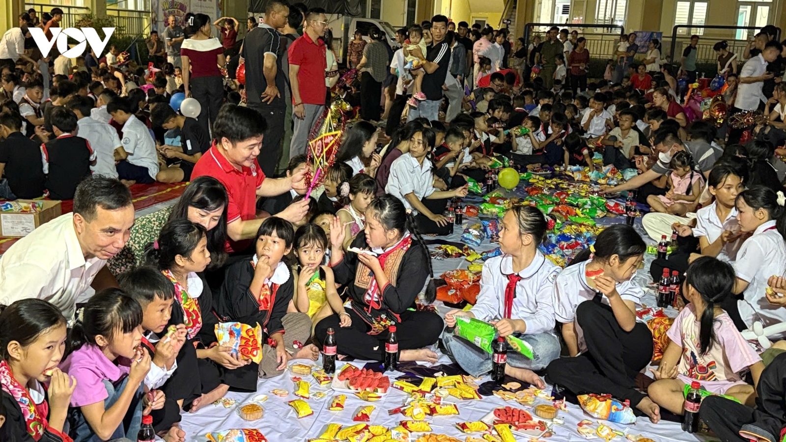 Đêm hội “Trăng ấm Đồng Quặng” cho trẻ em vùng dân tộc thiểu số