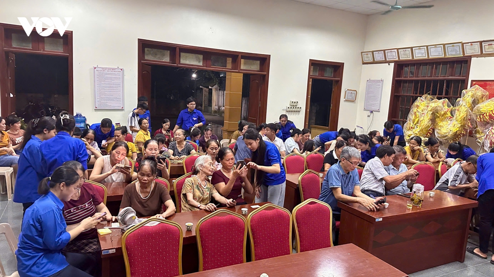 Những lớp “Bình dân học vụ số” sáng đèn ở Vạn Thắng, Ninh Bình
