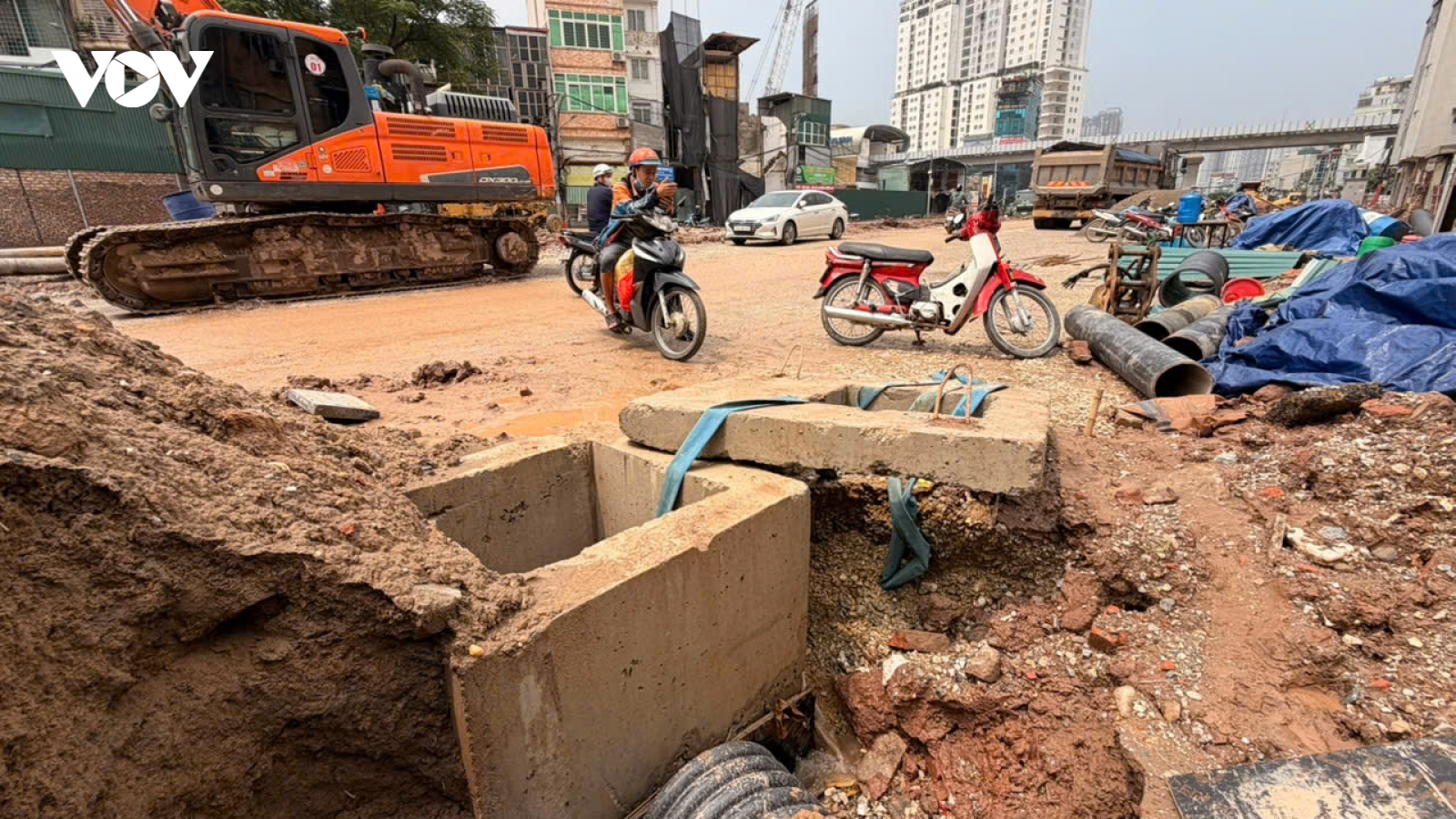 Từ vụ nam sinh tử vong trong hố ga: "Bẫy” giữa công trường