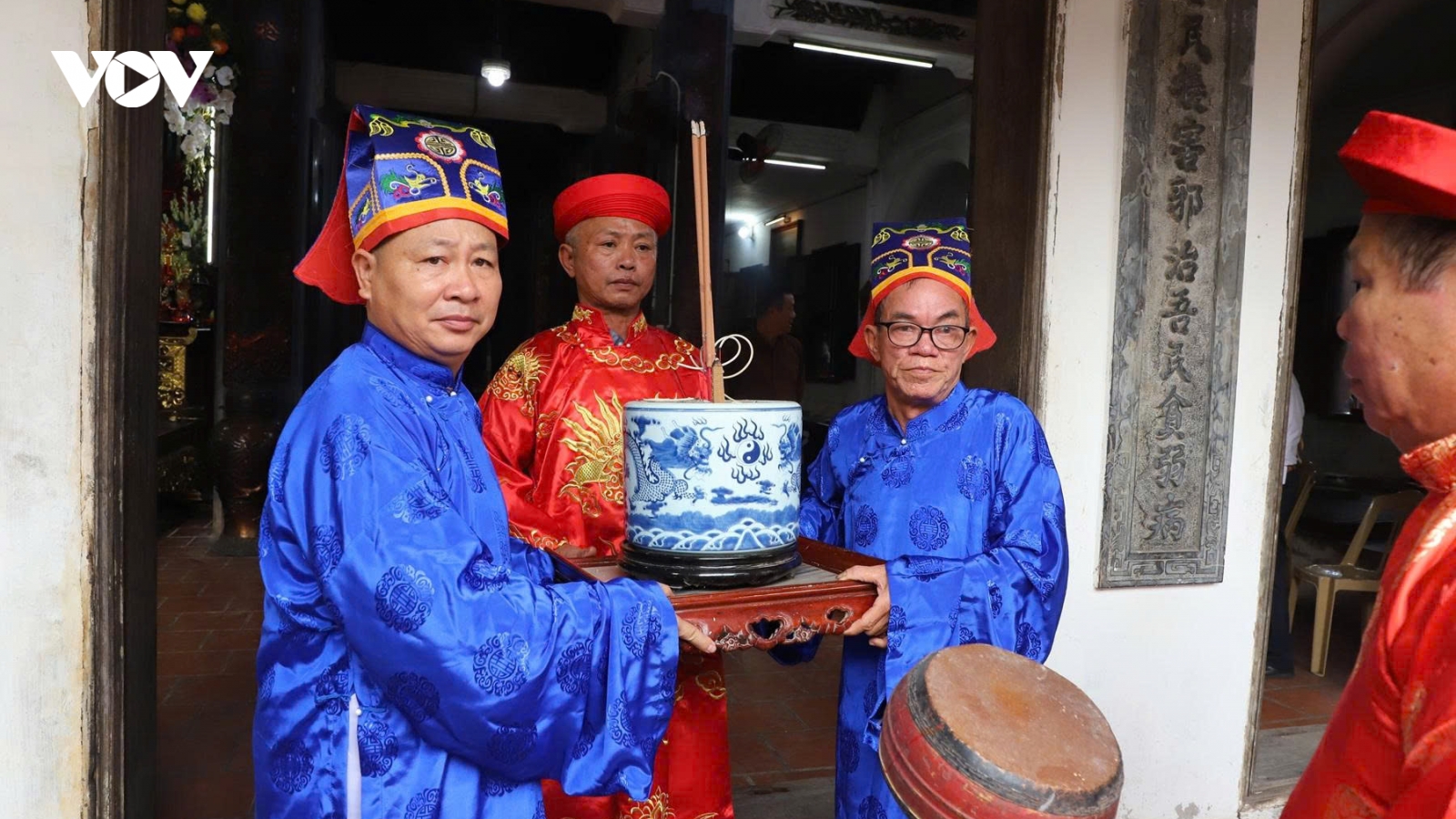 Giữ nét xưa trong lễ rước chân nhang ở đền Bảo Lộc, Ninh Bình