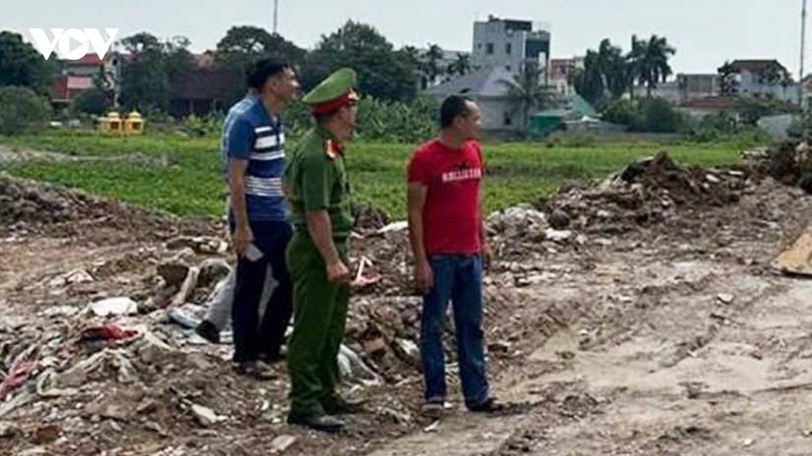 Nóng 24h ngày 25/9: Đổ trái phép chất thải, giám đốc công ty bị khởi tố