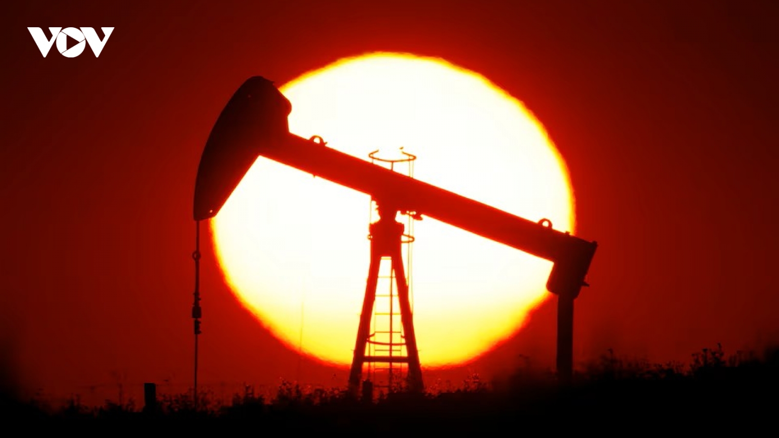 Giá xăng dầu sáng 9/9: Giá dầu tăng khi Iran phóng tên lửa vào Jordan
