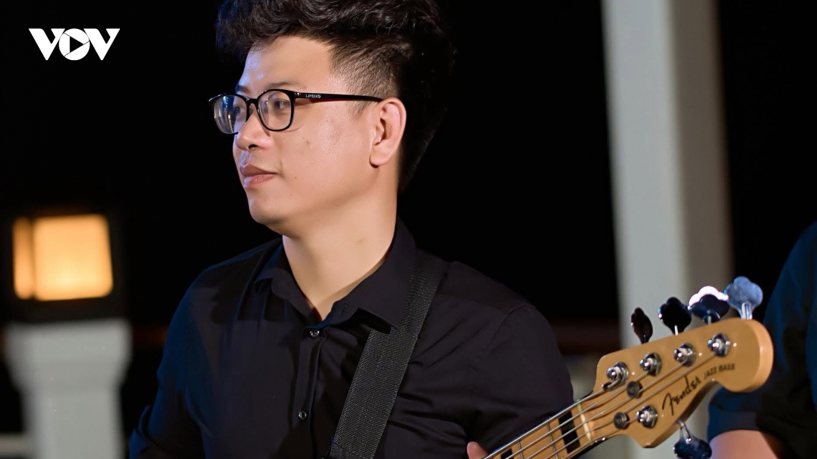 Người chơi rock đứng sau ca khúc OST trong phim "Lửa trắng" là ai?