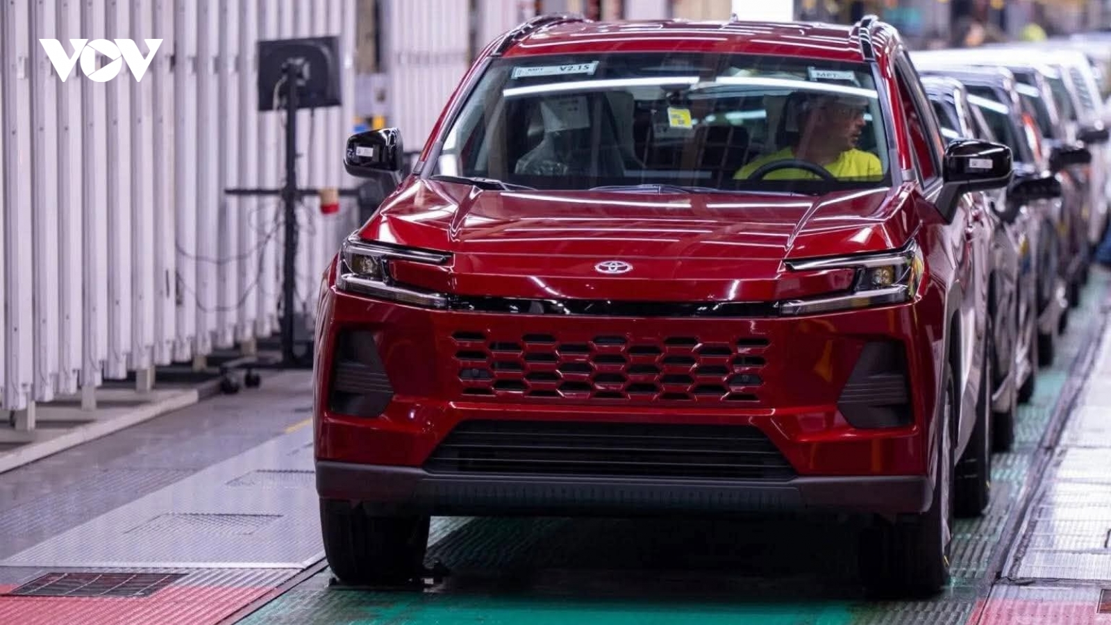 Toyota RAV4 khan hàng tại Mỹ, khách phải chờ tới 6 tháng mới nhận xe
