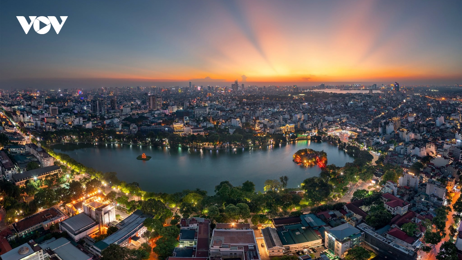 Hà Nội cần cái mới, nhưng có nhất thiết phải ở Hồ Gươm?