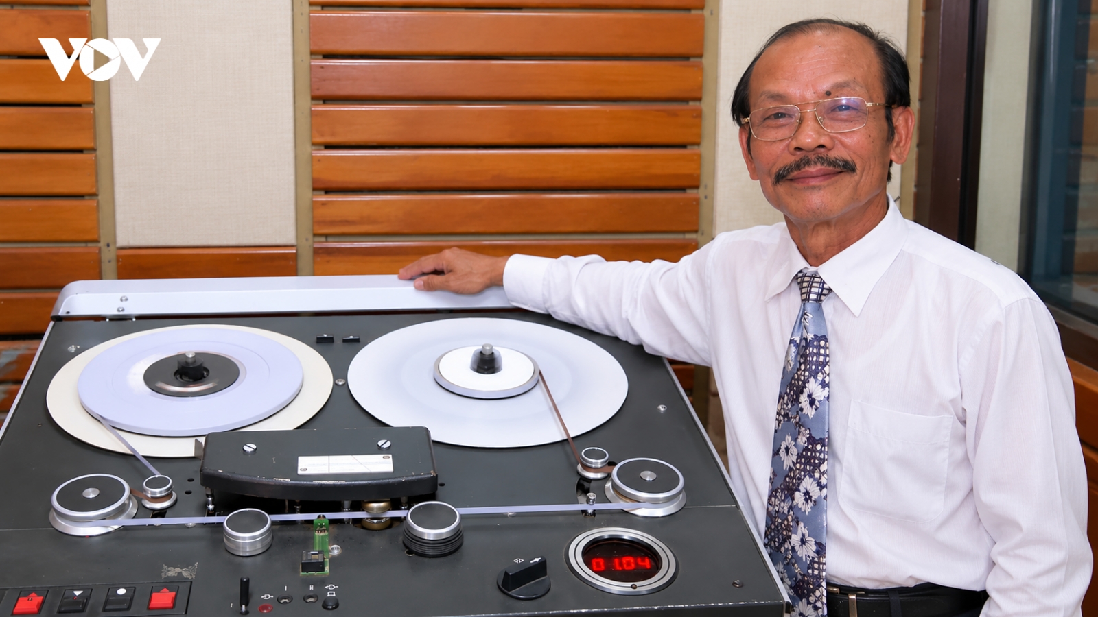 "Phù thủy âm thanh" phía sau làn sóng Tiếng nói Việt Nam