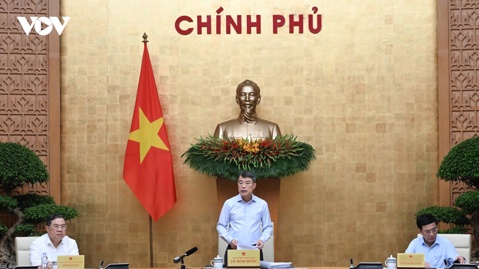 Thủ tướng: Kiên định mục tiêu kiểm soát lạm phát, ổn định kinh tế vĩ mô