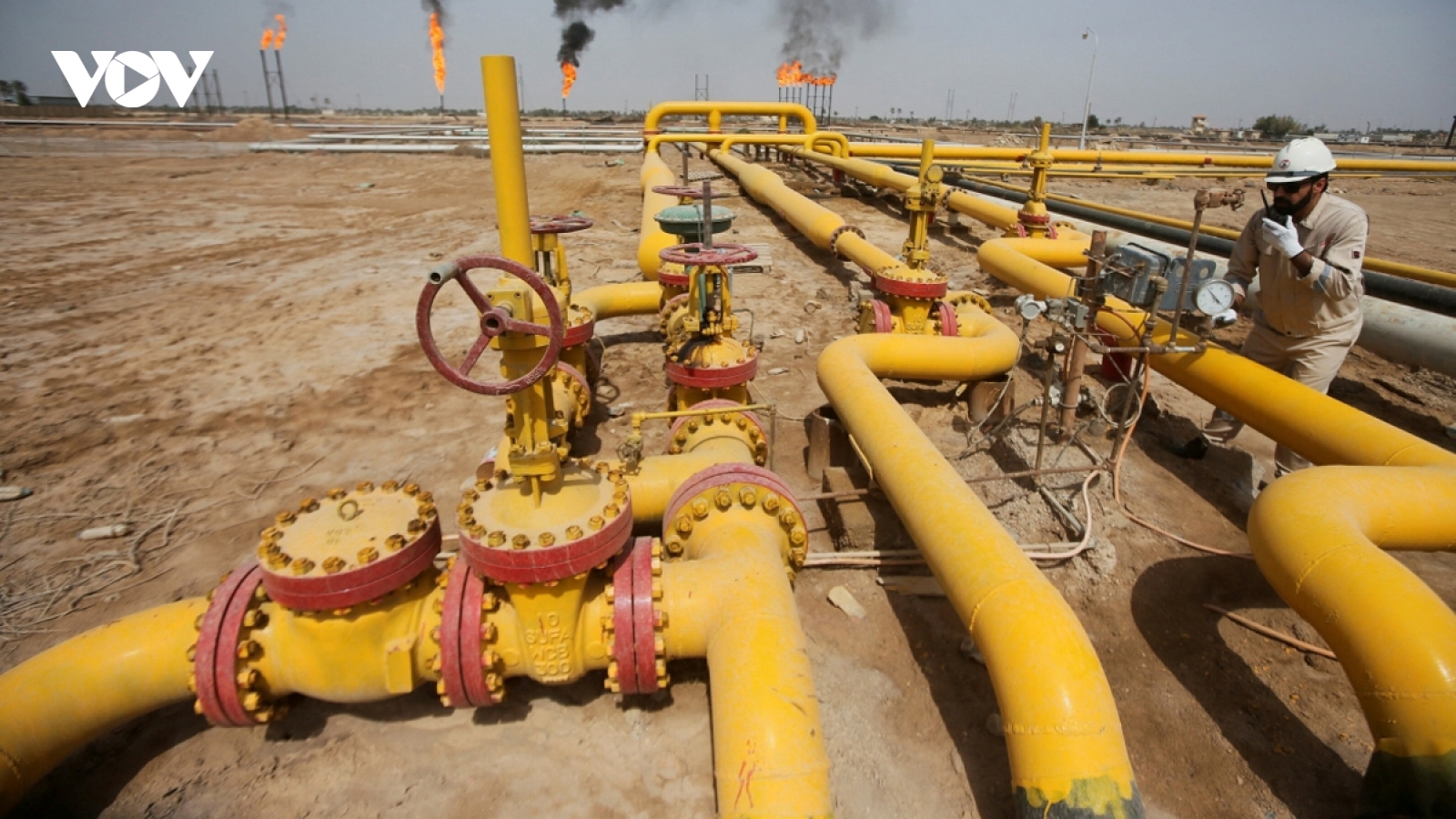 Saudi Arabia dừng hoạt động đường ống dẫn dầu chiến lược