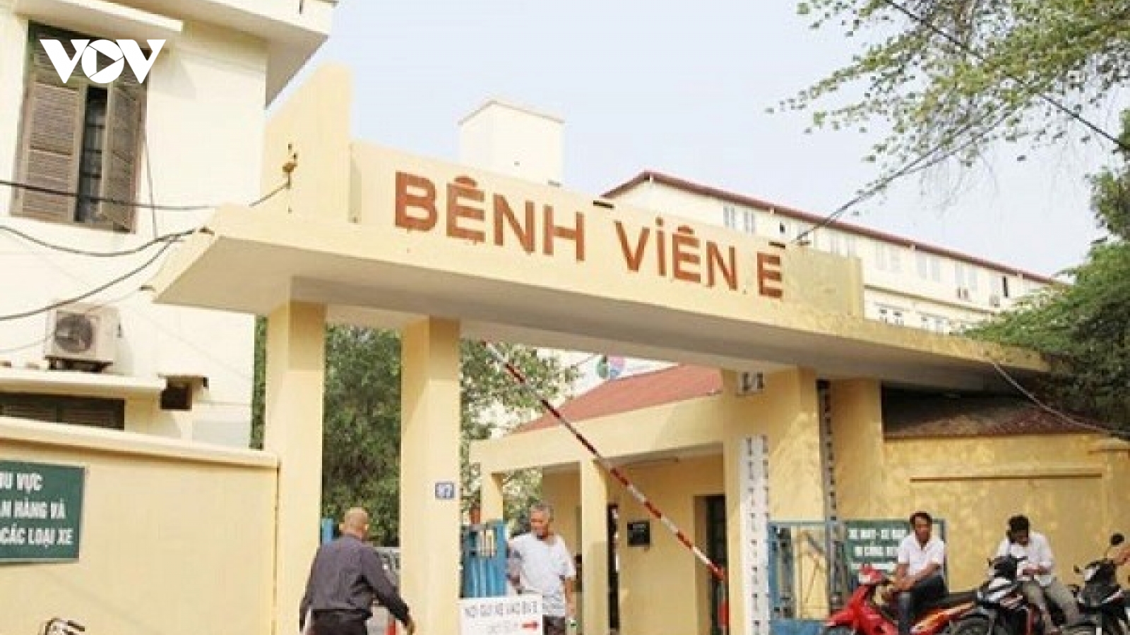 Bộ Y tế yêu cầu bệnh viện E làm rõ phản ánh “kẹp tiền” để được xạ trị nhanh