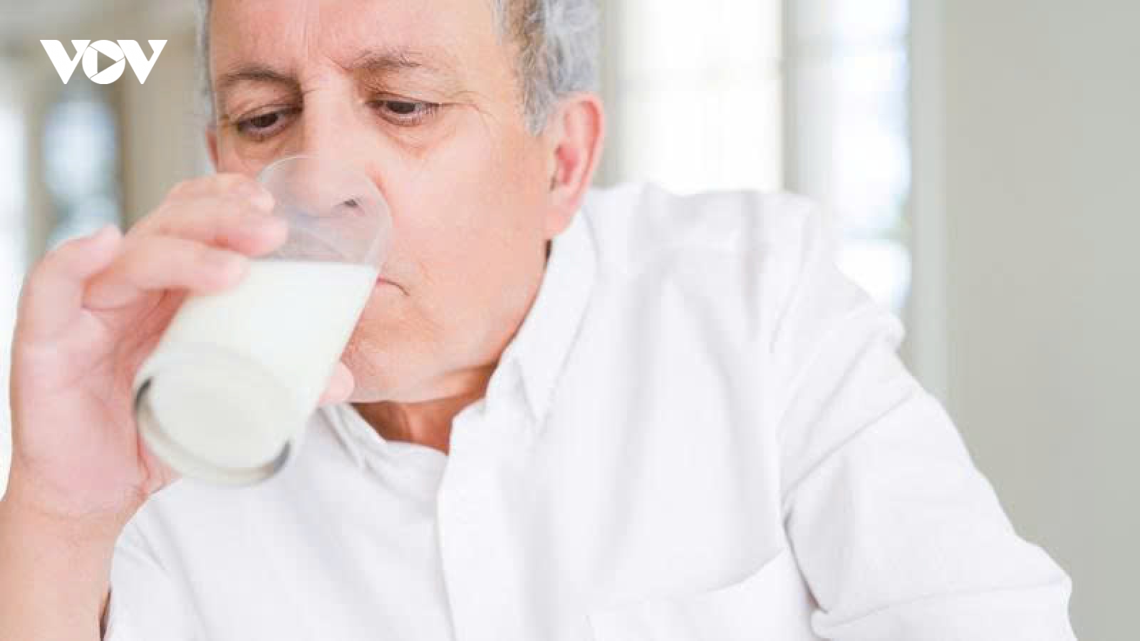 Sau tuổi 50, ăn gì để xương khớp vẫn dẻo dai?