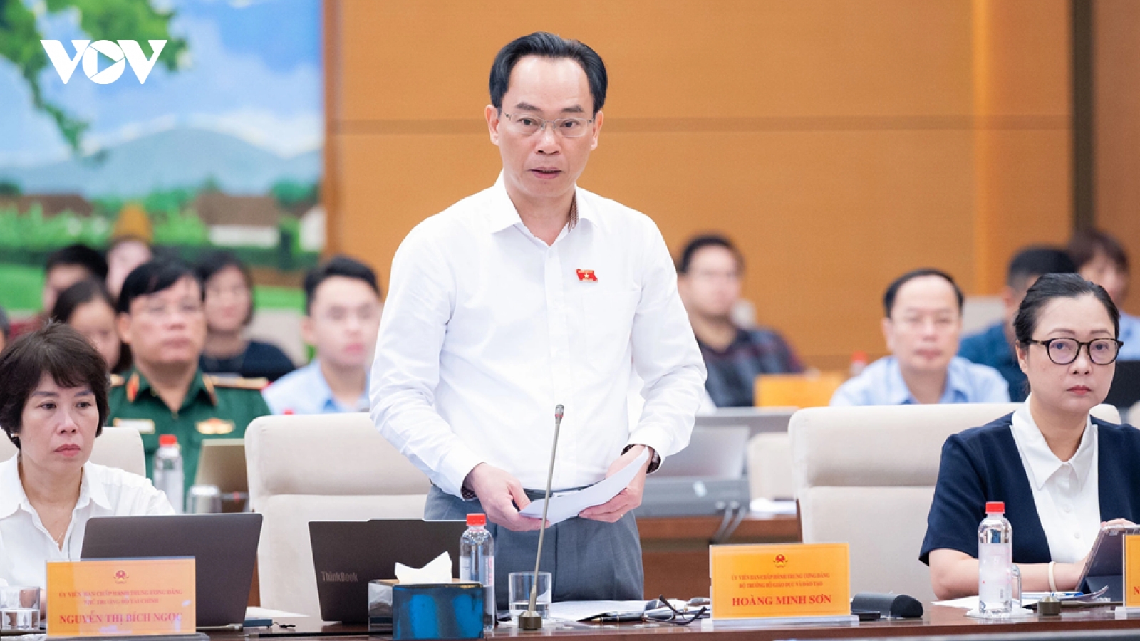 Bộ trưởng Hoàng Minh Sơn: Chương trình, sách giáo khoa sẽ được chỉnh sửa đồng bộ