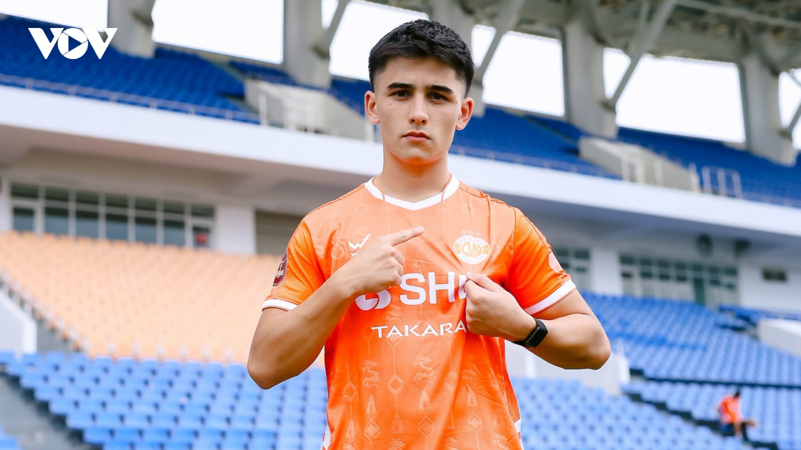 CLB Đà Nẵng bổ sung cầu thủ Việt kiều trưởng thành từ Man City