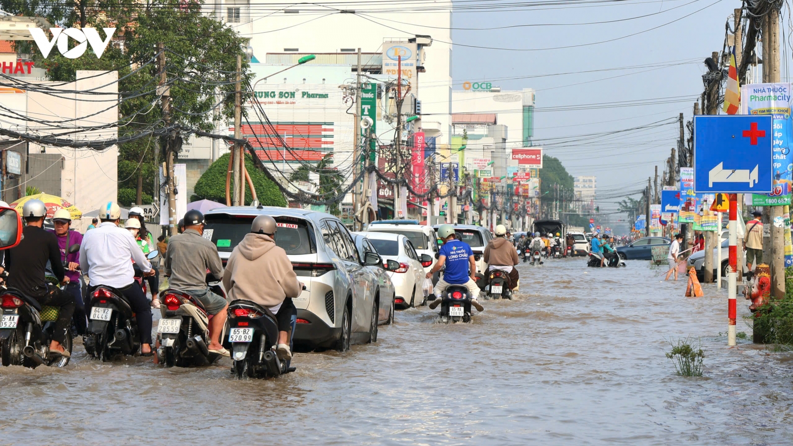 Cần Thơ chủ động ứng phó triều cường, bảo đảm an toàn cho học sinh