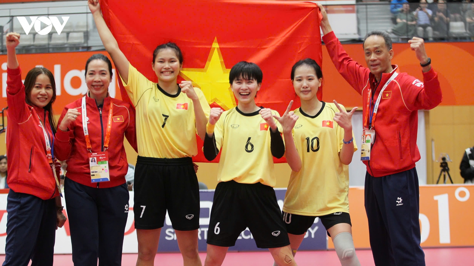 Bùng nổ cảm xúc với HCV ASIAD 2026 của cầu mây đôi nữ Việt Nam