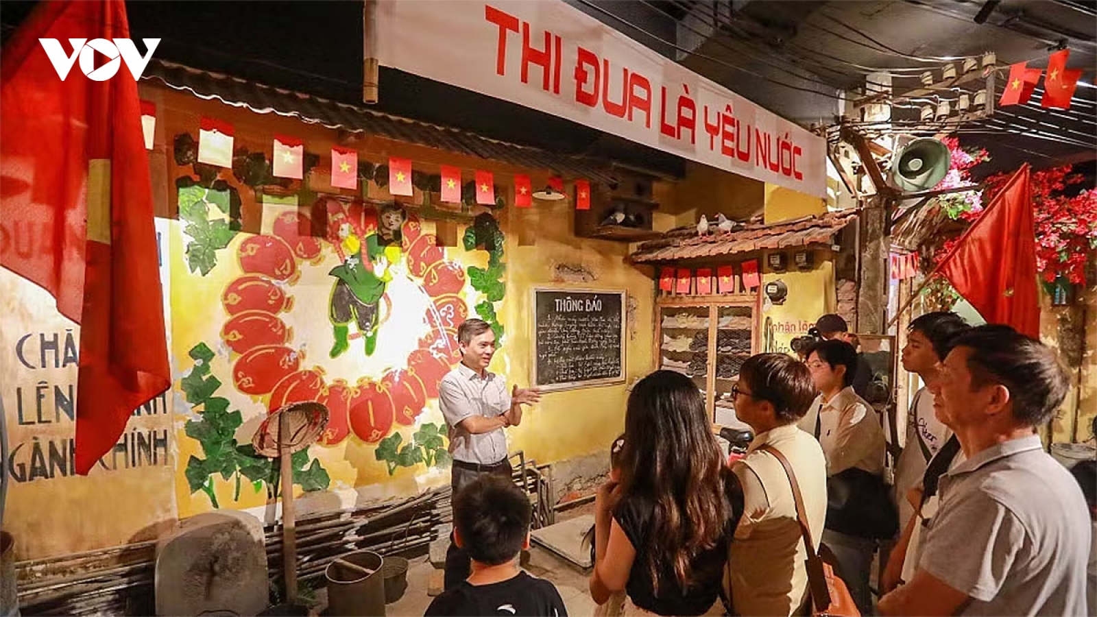 Hành trình 75 phút "Chạm vào ký ức" một thời bao cấp