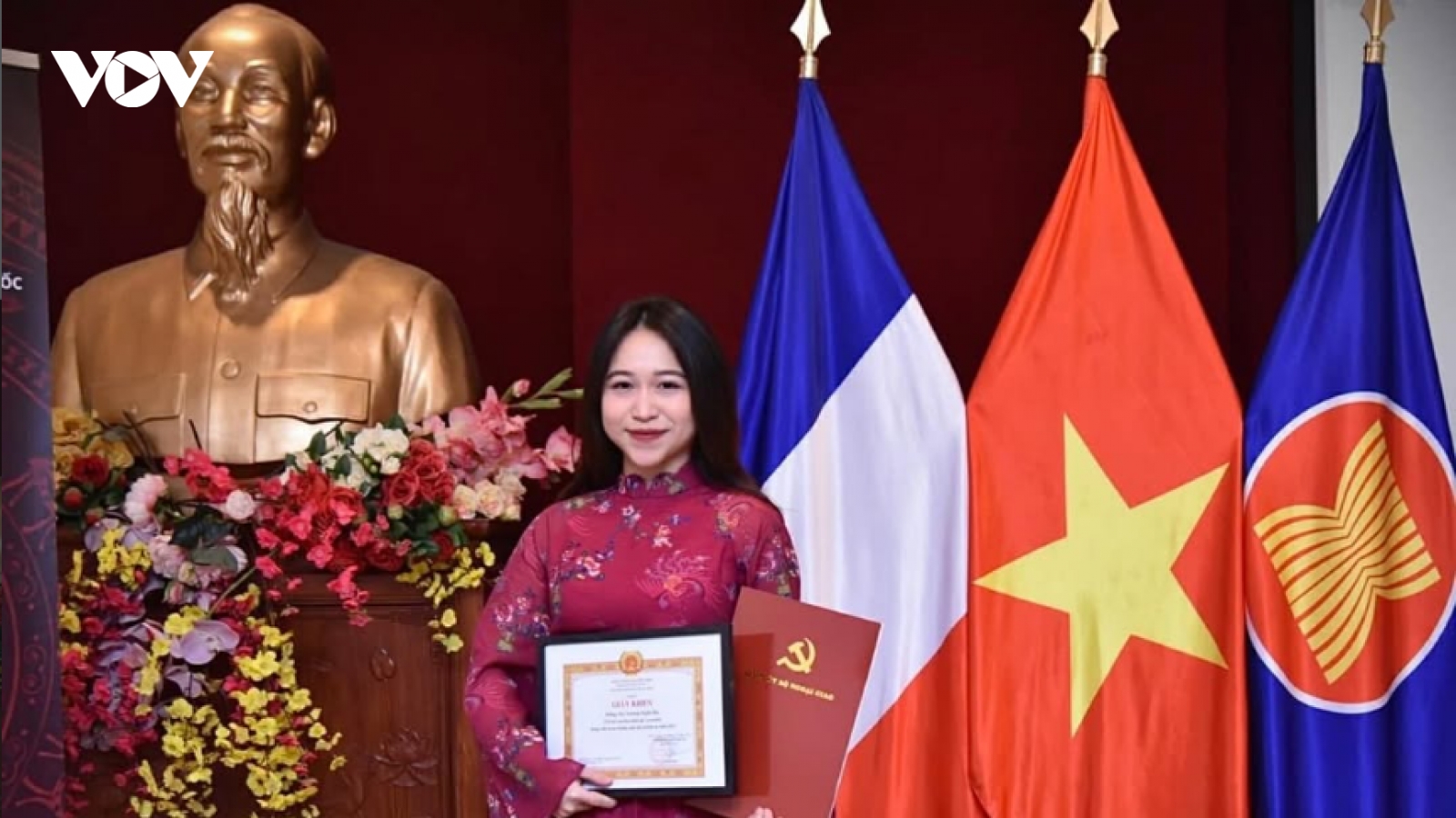 Tuổi trẻ Việt Nam tại Pháp kỳ vọng vào chuyến thăm của Tổng Bí thư, Chủ tịch nước