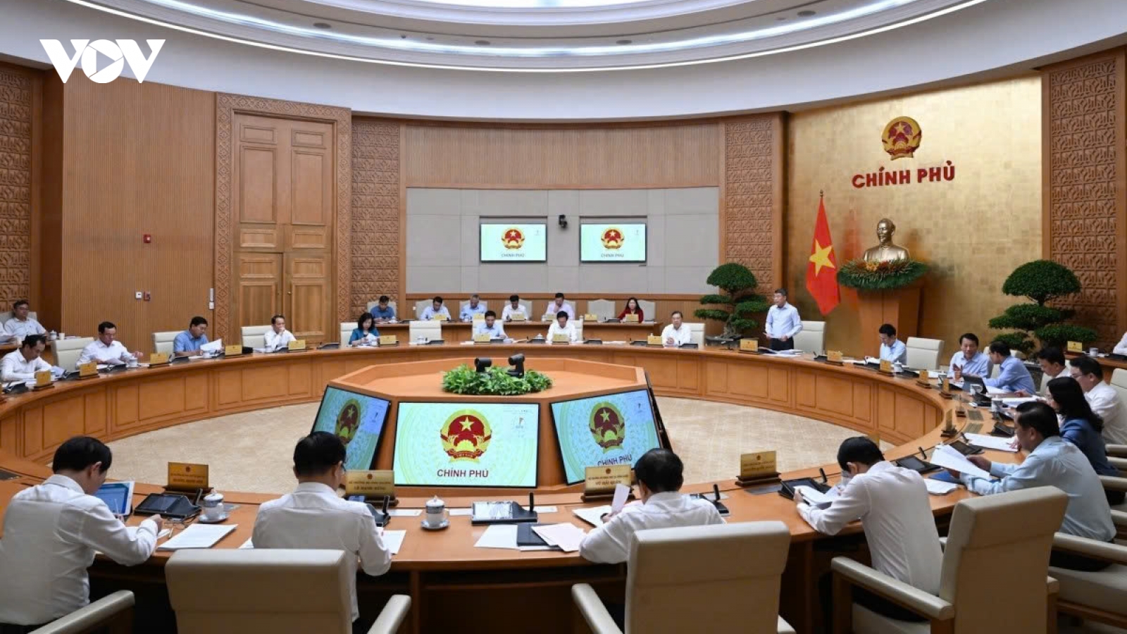 Nghị quyết phiên họp Chính phủ thường kỳ tháng 8/2026