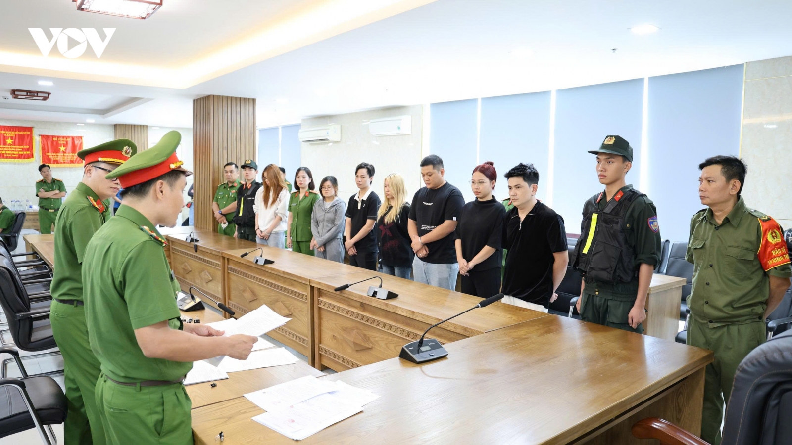 Đà Nẵng khởi tố 7 bị can liên quan đường dây buôn bán khí cười
