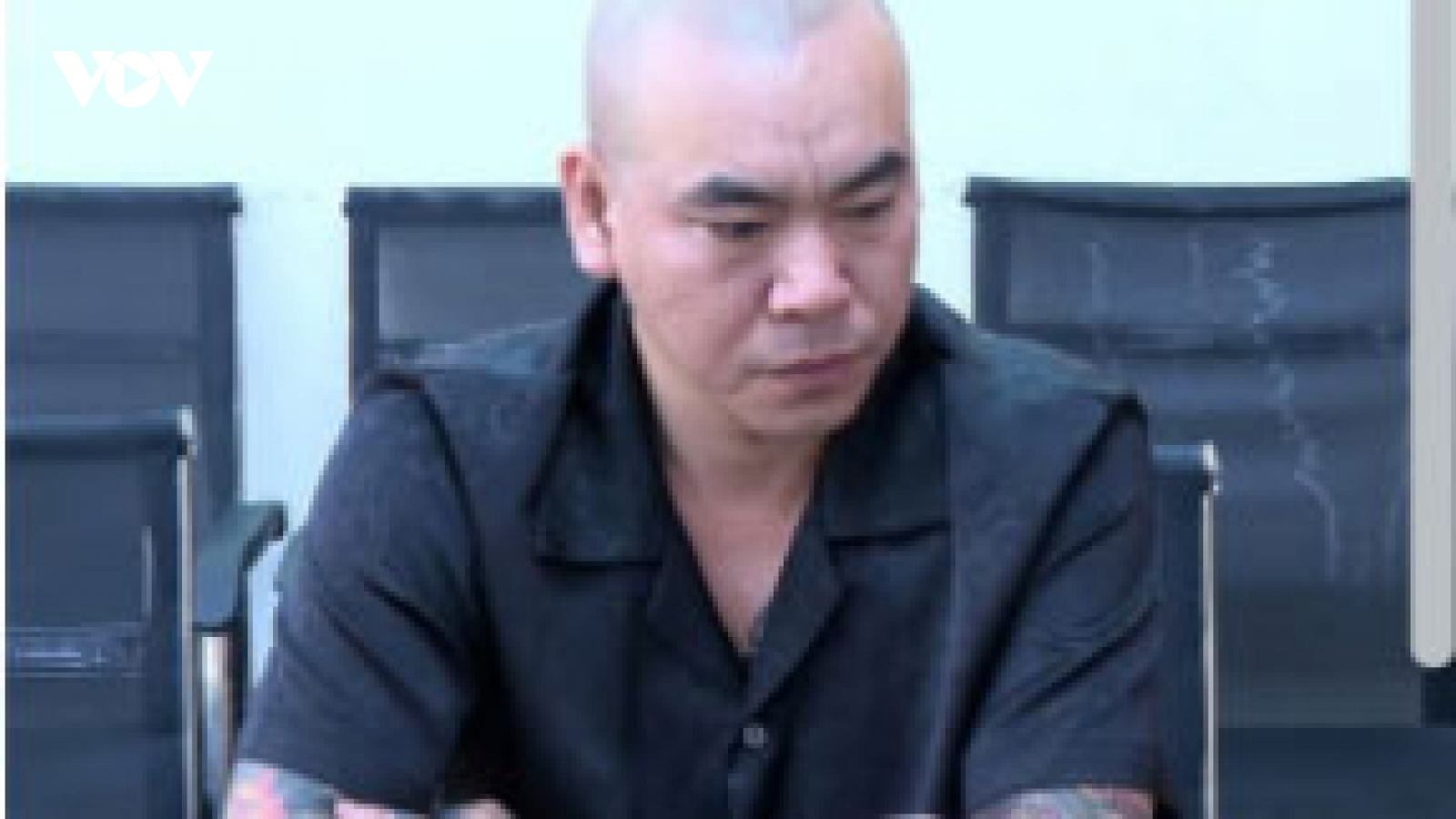 Tạm giữ 8 đối tượng quay video “cờ bạc bịp” để bán dụng cụ gian lận trên Facebook