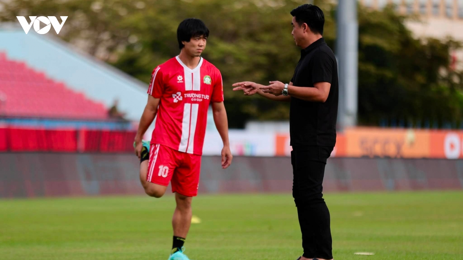 Công Phượng tái xuất ở V-League trong vai trò mới lạ