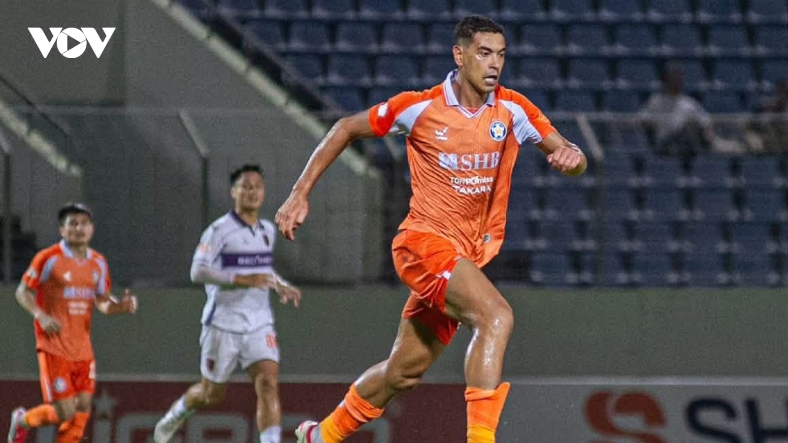 Chuyển nhượng V-League 2026/2027: Cầu thủ nhập tịch tạo ra diễn biến hy hữu