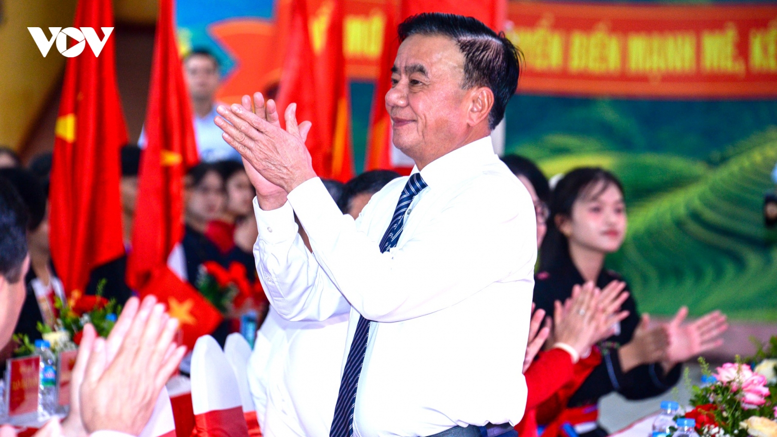 Thường trực Ban Bí thư Trần Cẩm Tú dự khai giảng năm học mới tại Bắc Ninh