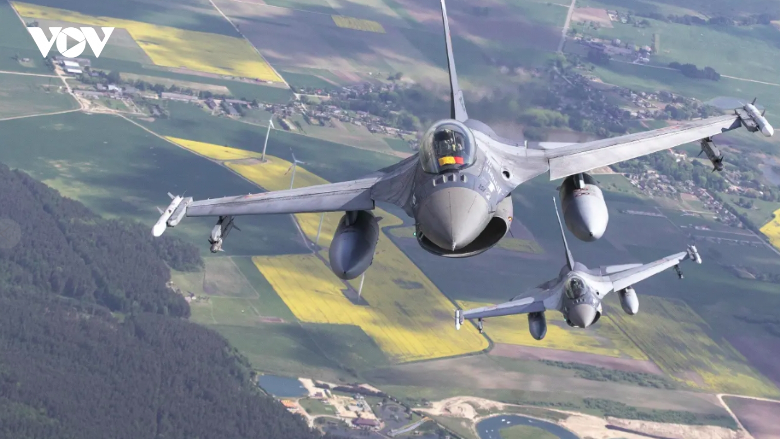Ukraine cạn tên lửa, F-16 phải xung trận bằng pháo 20 mm