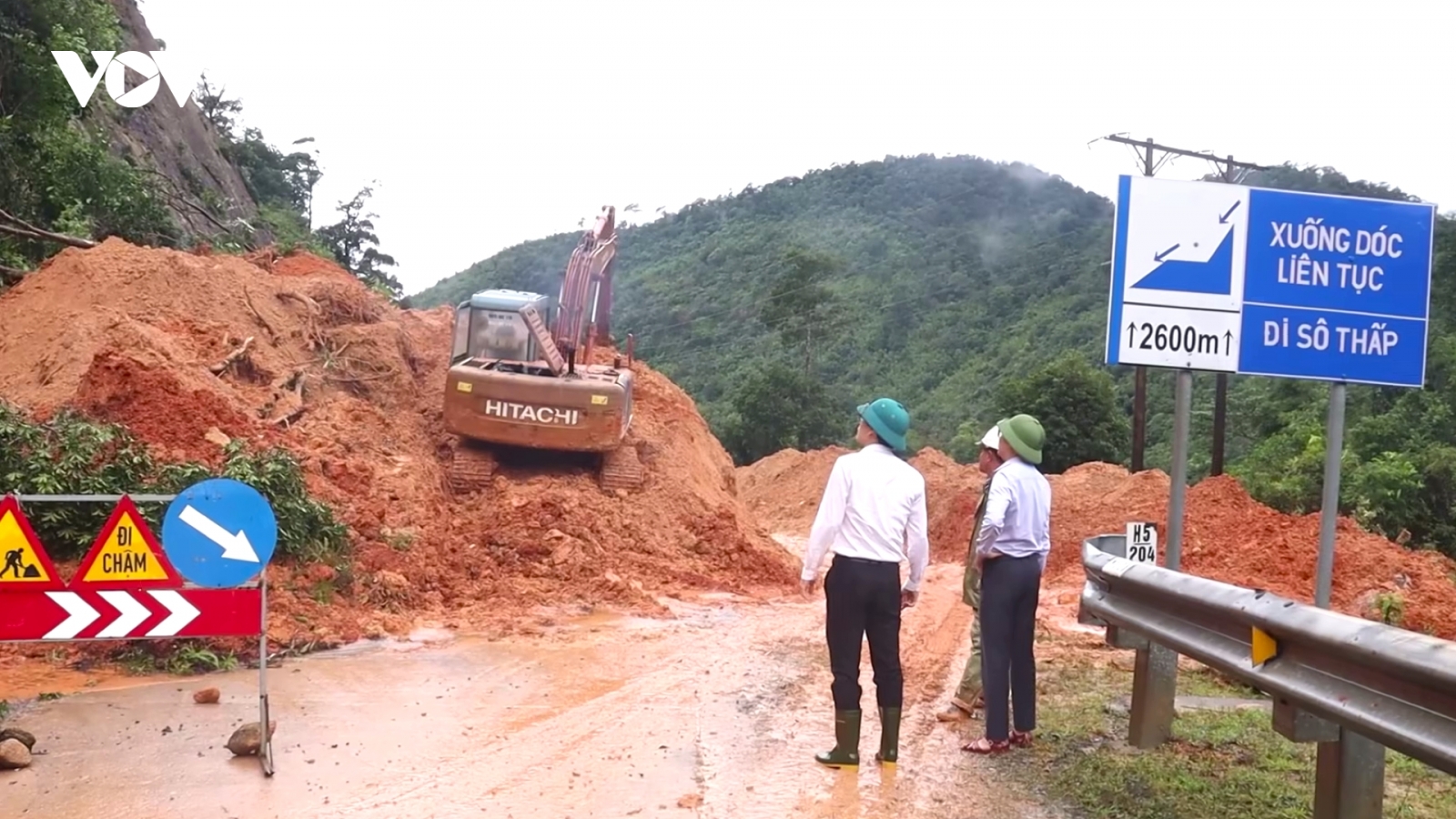Quảng Trị tập trung khắc phục hậu quả mưa lũ, xử lý các điểm sạt lở