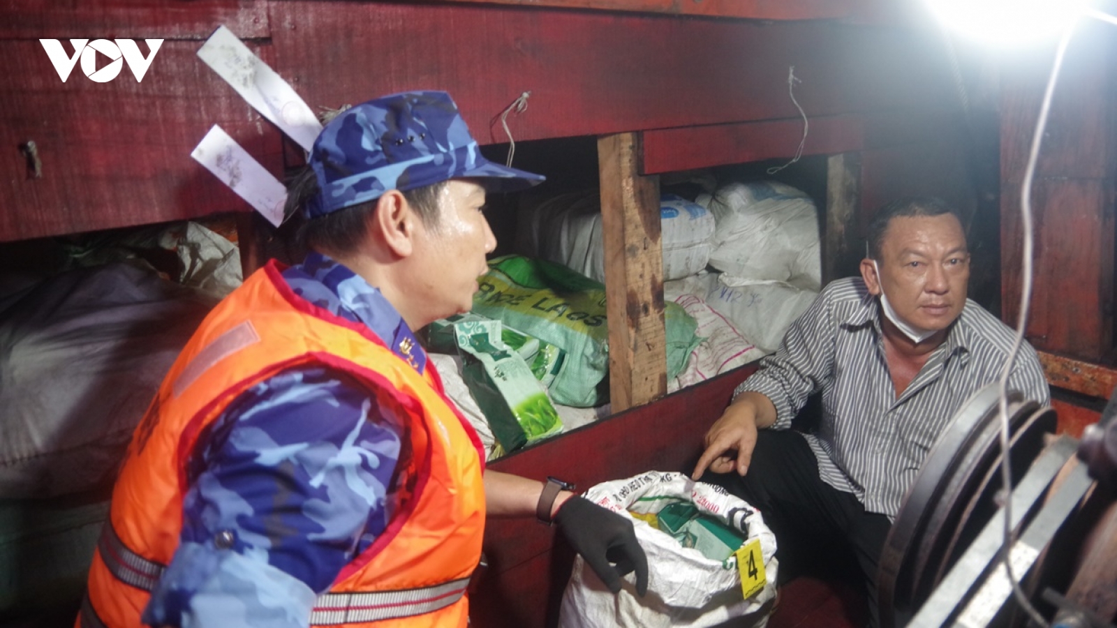Dùng tàu cá chở 1,16 tấn ma túy Ketamine trên biển