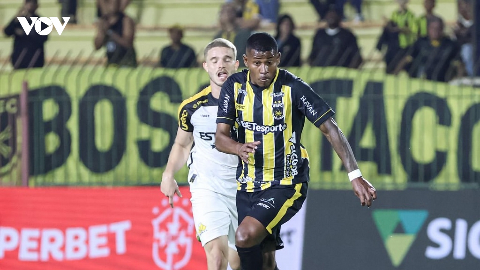 Chuyển nhượng V-League 2026/2027: Bất ngờ với ngoại binh mới của HAGL