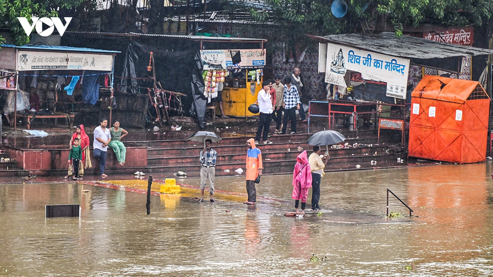 Mưa lớn khiến 56 người thiệt mạng tại Uttar Pradesh