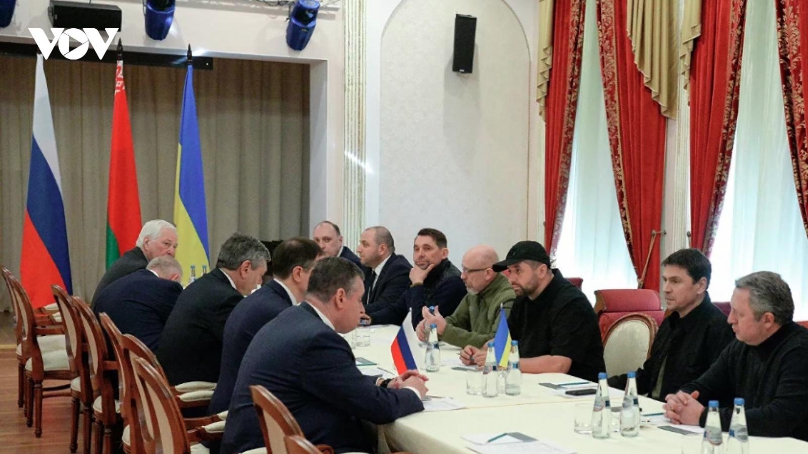 Nga không loại trừ khả năng nối lại đàm phán ba bên về Ukraine