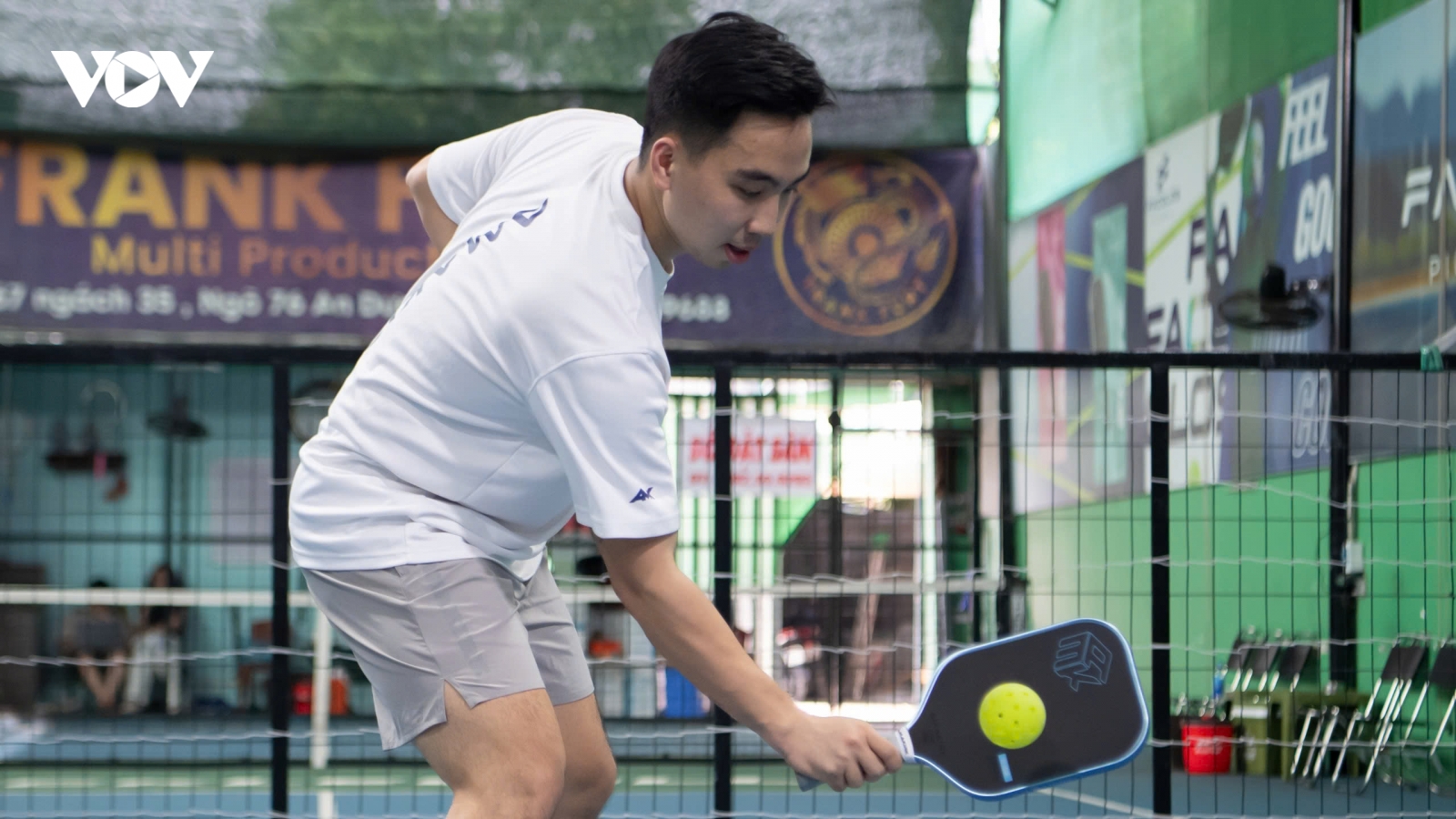 Nhập môn Pickleball: Hướng dẫn kỹ thuật Dink Topspin Backhand 2 tay từ Ô 1