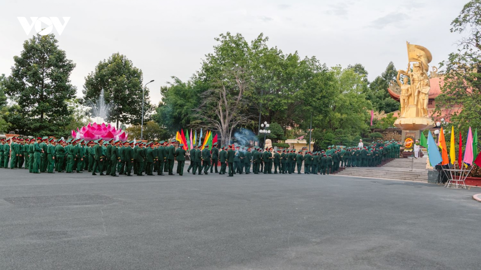 Cán bộ, chiến sĩ thành kính tri ân các Anh hùng liệt sĩ nhân Quốc khánh 2/9