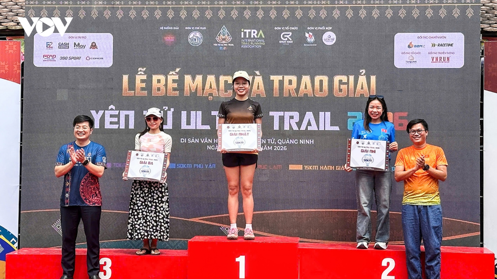 Trải nghiệm đường chạy “siêu địa hình” xuyên rừng quốc gia Di sản Yên Tử