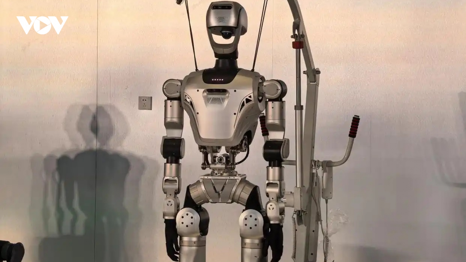 Trung Quốc ra mắt robot AI hiện thân có “hệ thần kinh thông minh”