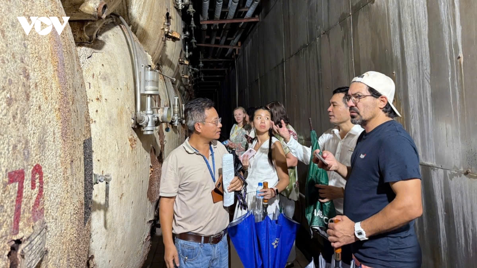 Russian media, content creators explore Hanoi tourism on press trip