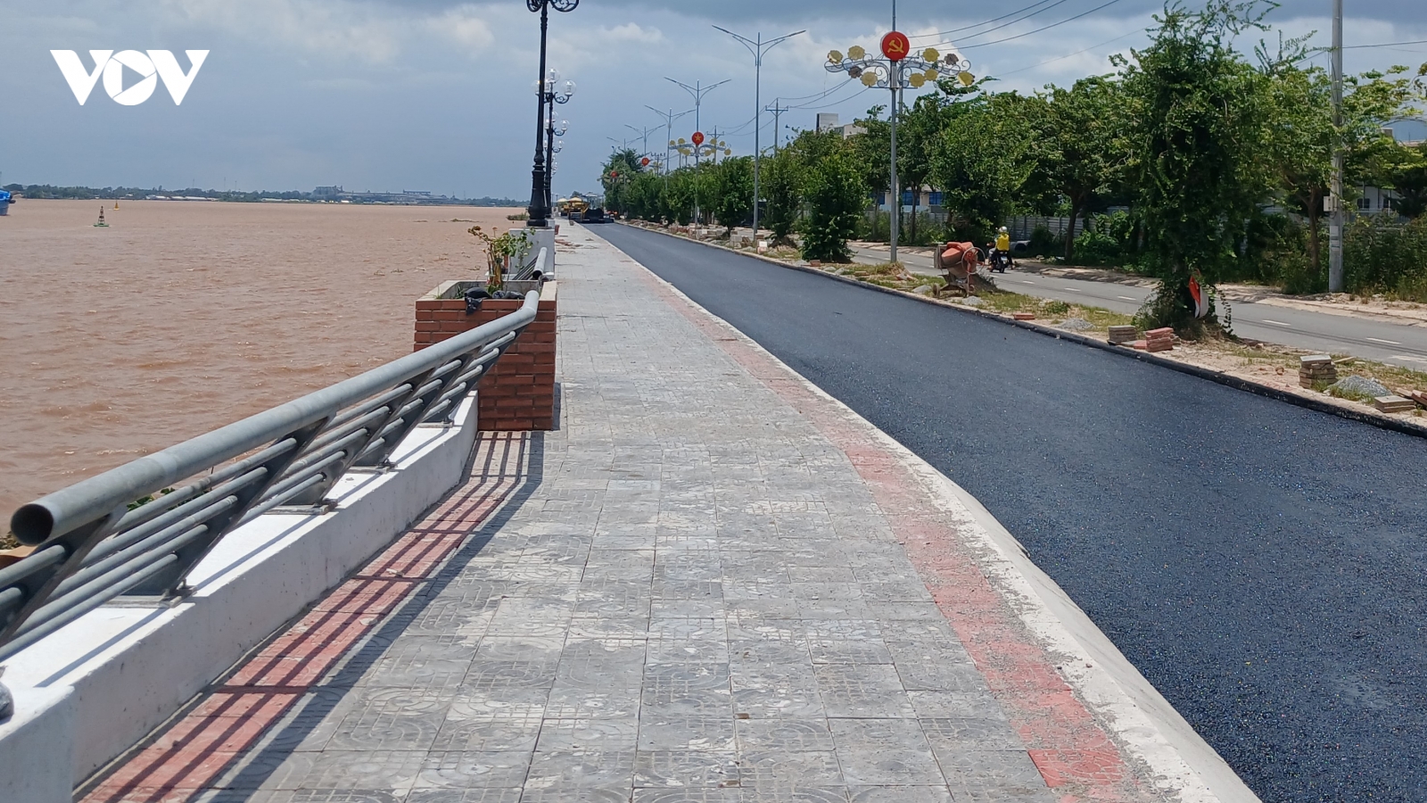 Hoàn thành kè Thường Thới Tiền, bảo vệ bờ sông trước lũ, triều cường