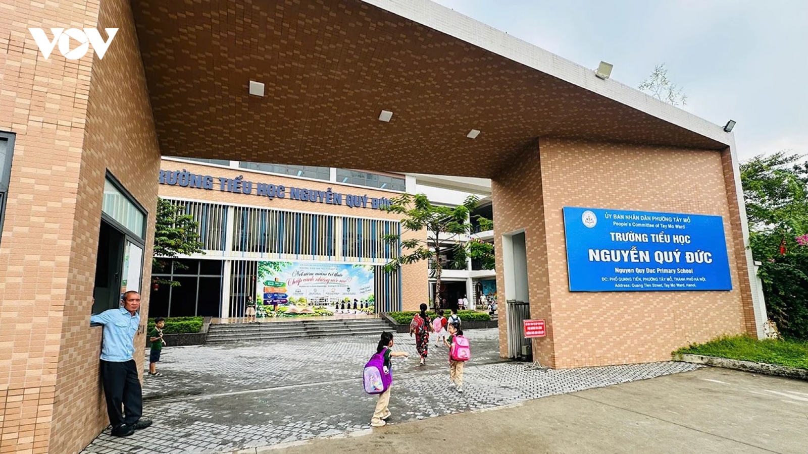 Siết chặt bữa ăn bán trú: Không để học sinh thiếu cơm, ăn muộn