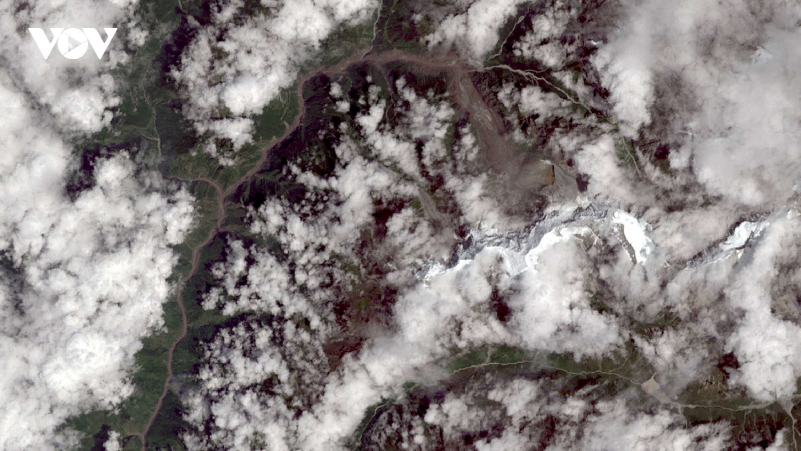 Lũ quét Nepal hé lộ hiểm họa từ dãy Himalaya đang ấm lên