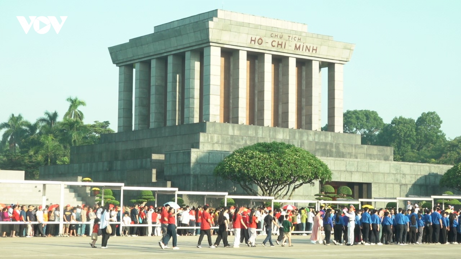 Lễ thượng cờ ngày Quốc khánh: Thanh niên Thủ đô tự hào được sống trong hòa bình
