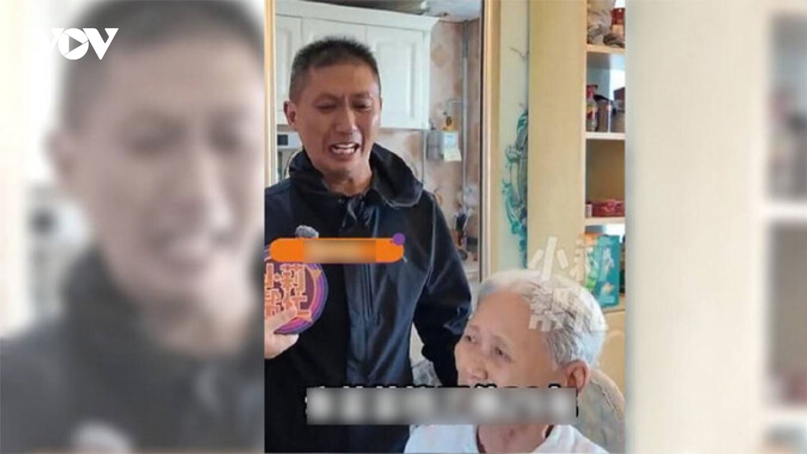 Tìm ân nhân cho mình bữa cơm 30 năm trước, người đàn ông quỳ khóc khi nhận tin