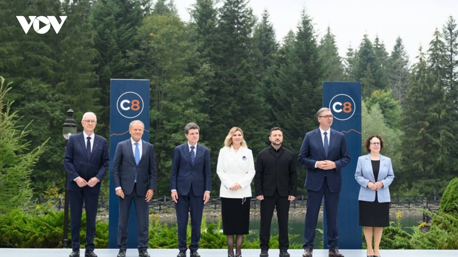 Ông Zelensky công bố danh mục đầu tư 40 tỷ euro của “Carpathian Eight”