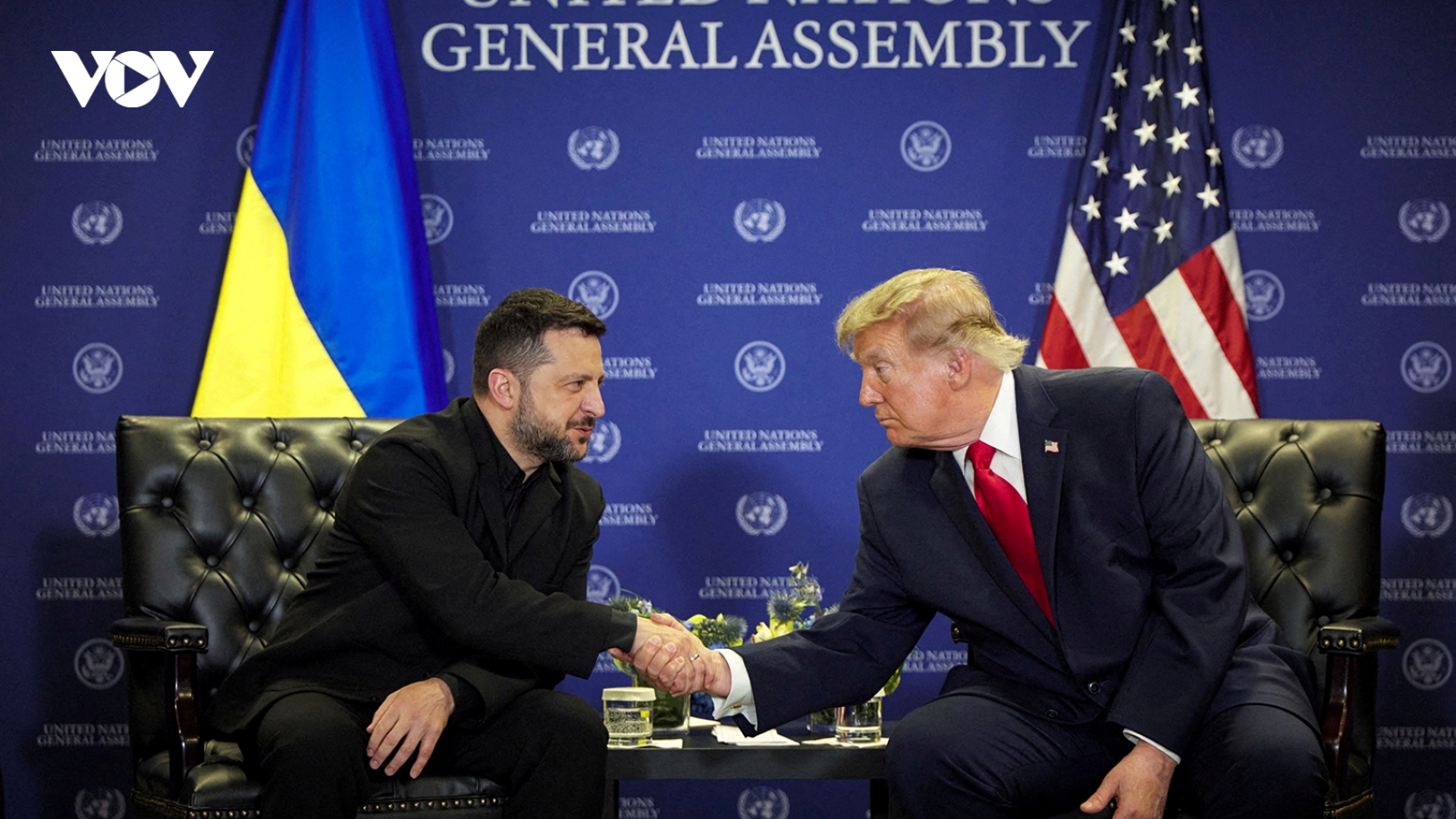 Ukraine bác tin ông Trump đề nghị ông Zelensky tới Moscow gặp ông Putin