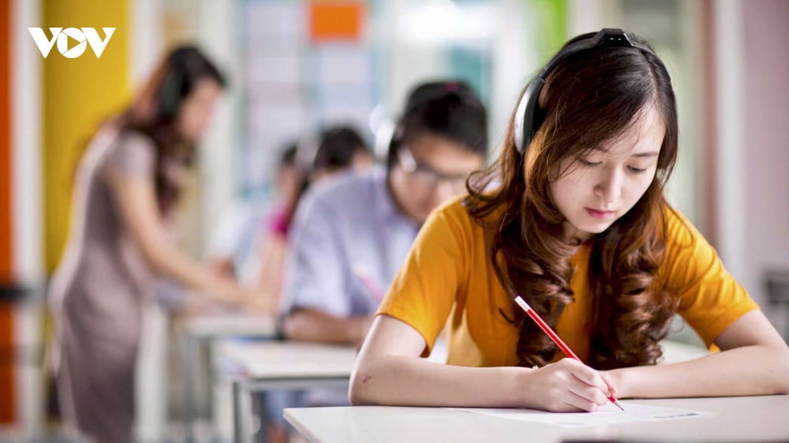 Điểm cộng IELTS và bài toán ngoại ngữ của kỹ sư, bác sĩ tương lai