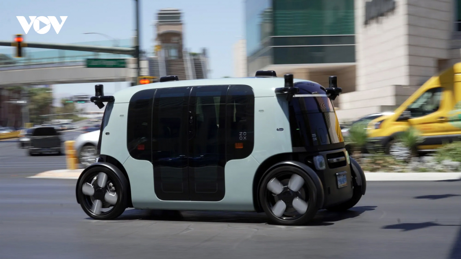 Robotaxi rời đường thử: Công nghệ vẫn cần vận hành bằng niềm tin