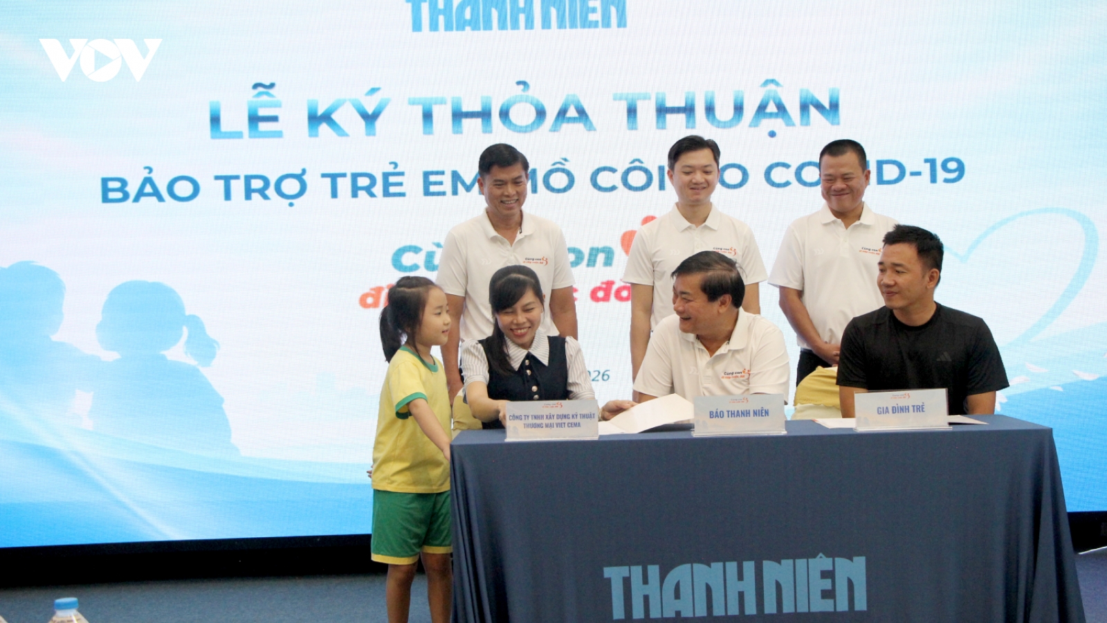 Cùng con đi tiếp cuộc đời: Gần 2,1 tỷ đồng bảo trợ 18 trẻ mồ côi