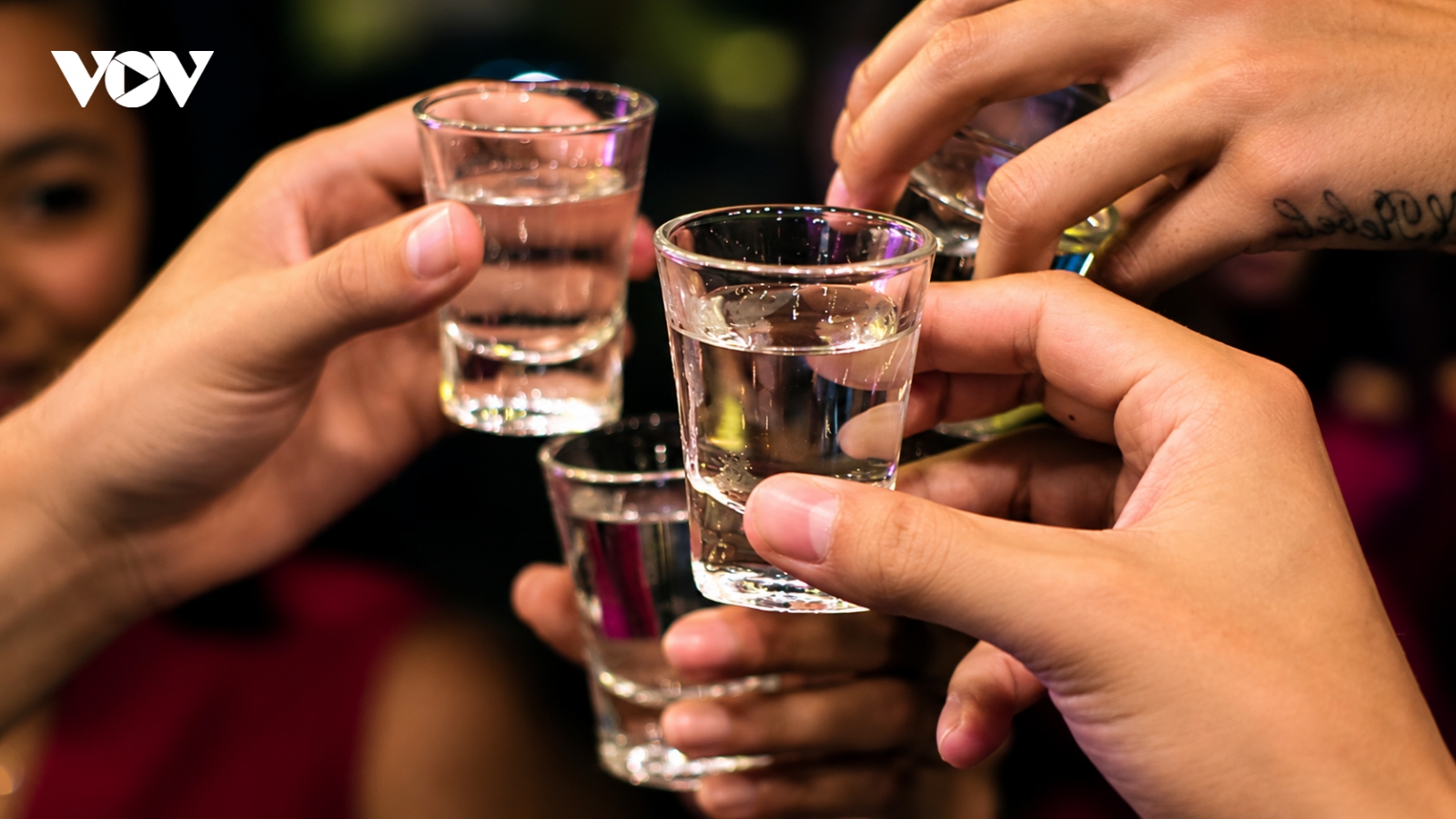 Chỉ vì vài chén rượu, tôi phải trả giá bằng căn bệnh tình dục