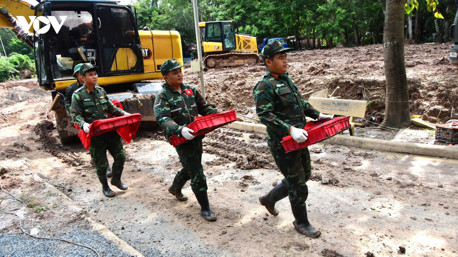 Quy tập thêm 4 hài cốt liệt sĩ tại Công viên Lê Thị Riêng, nâng tổng số lên 705 bộ