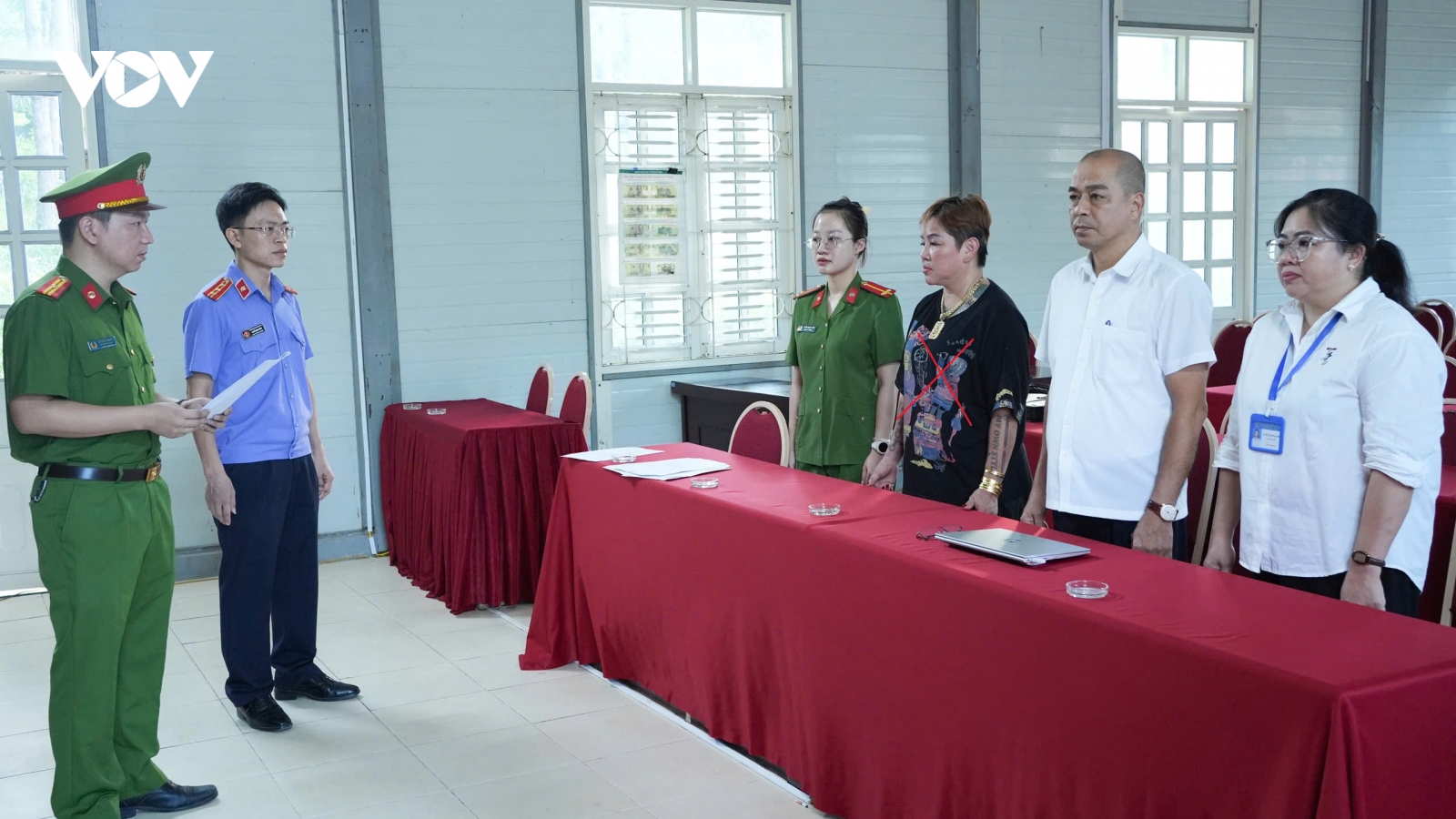 Khởi tố “Tiktoker Thảo Ràn Ri Mộc Châu” cho vay nặng lãi